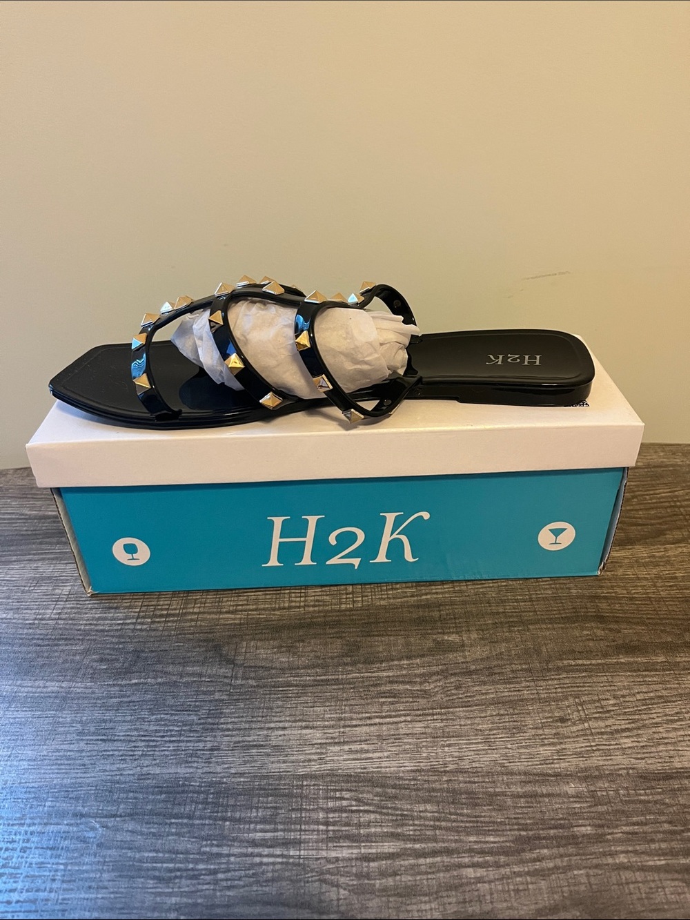H2K Beronica Black Gladiator Stud Slide Sandals Women’s Multiple Sizes 8-11 NIB